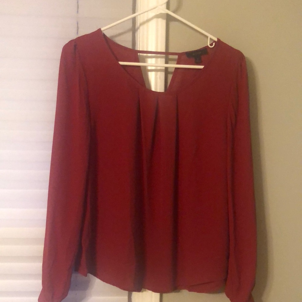 Long sleeves, red blouse